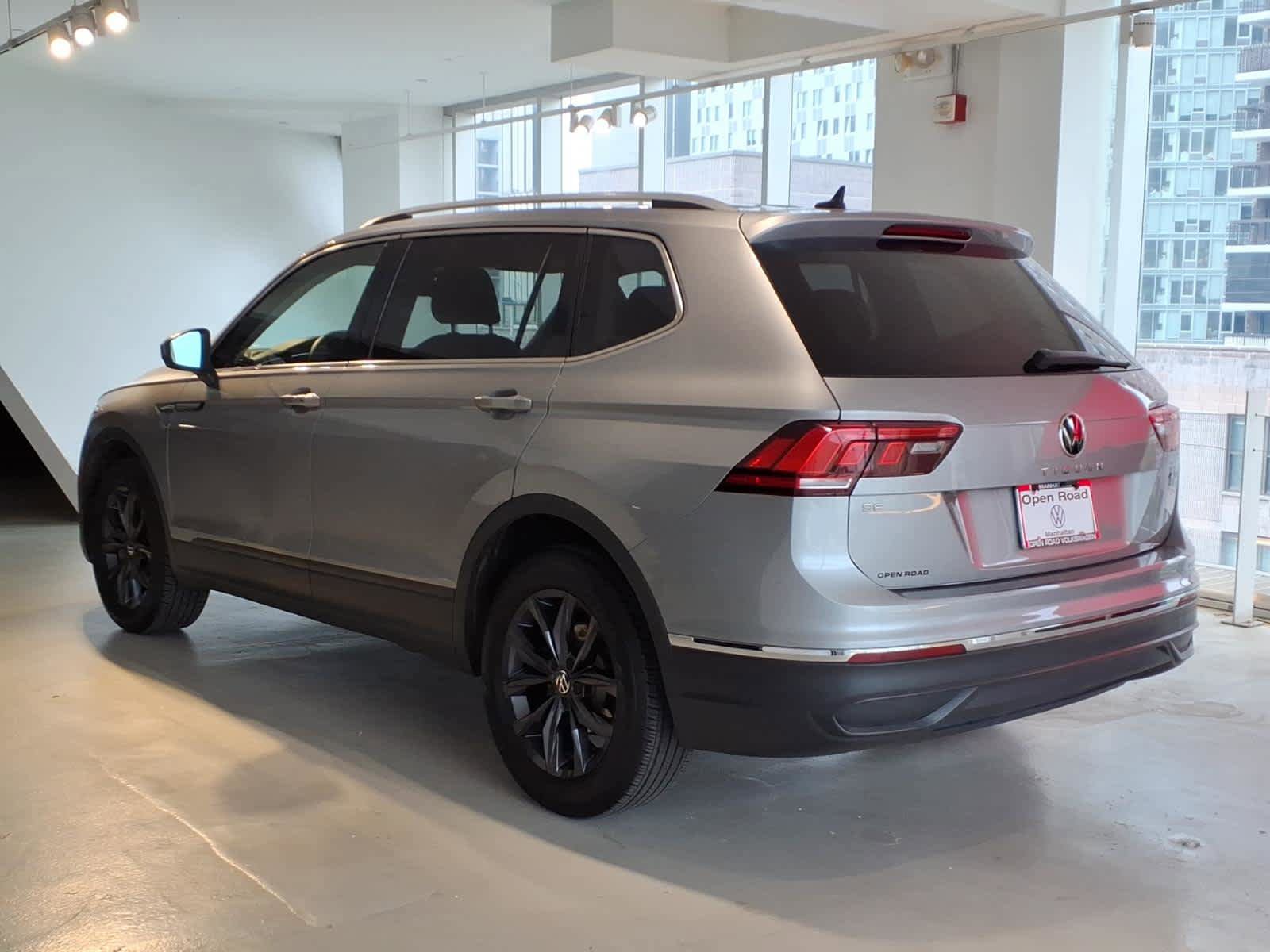Used 2022 Volkswagen Tiguan SE AWD/4WD image 6
