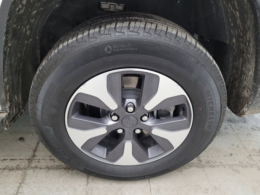 Used 2022 Jeep Grand Cherokee Limited 4xe image 31