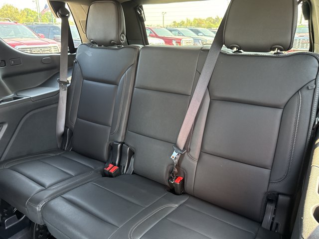 Used 2025 Chevrolet Tahoe High Country AWD/4WD image 7