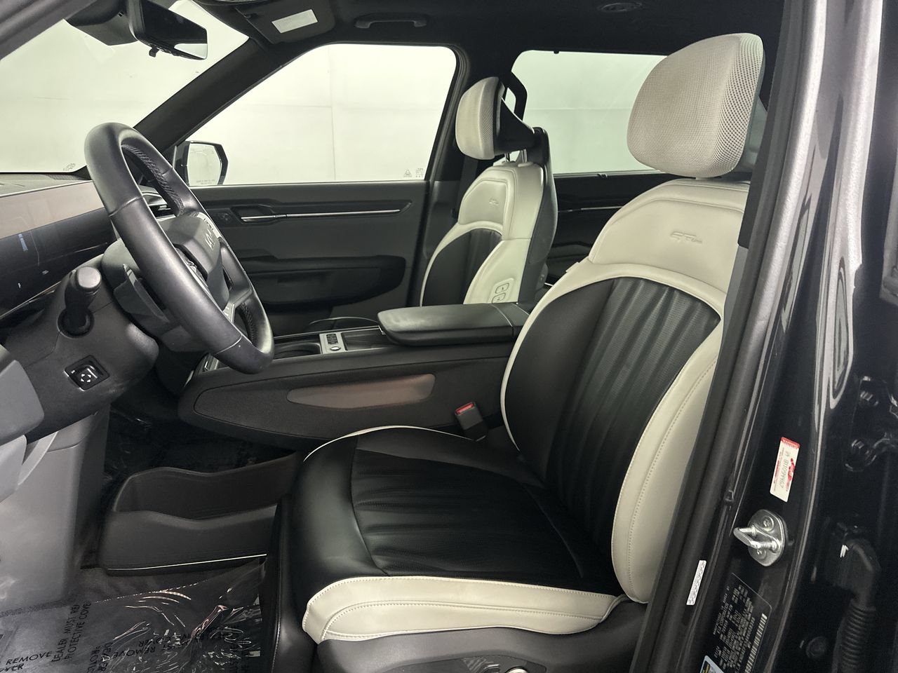 Certified 2024 Kia EV9 GT-Line AWD/4WD image 7