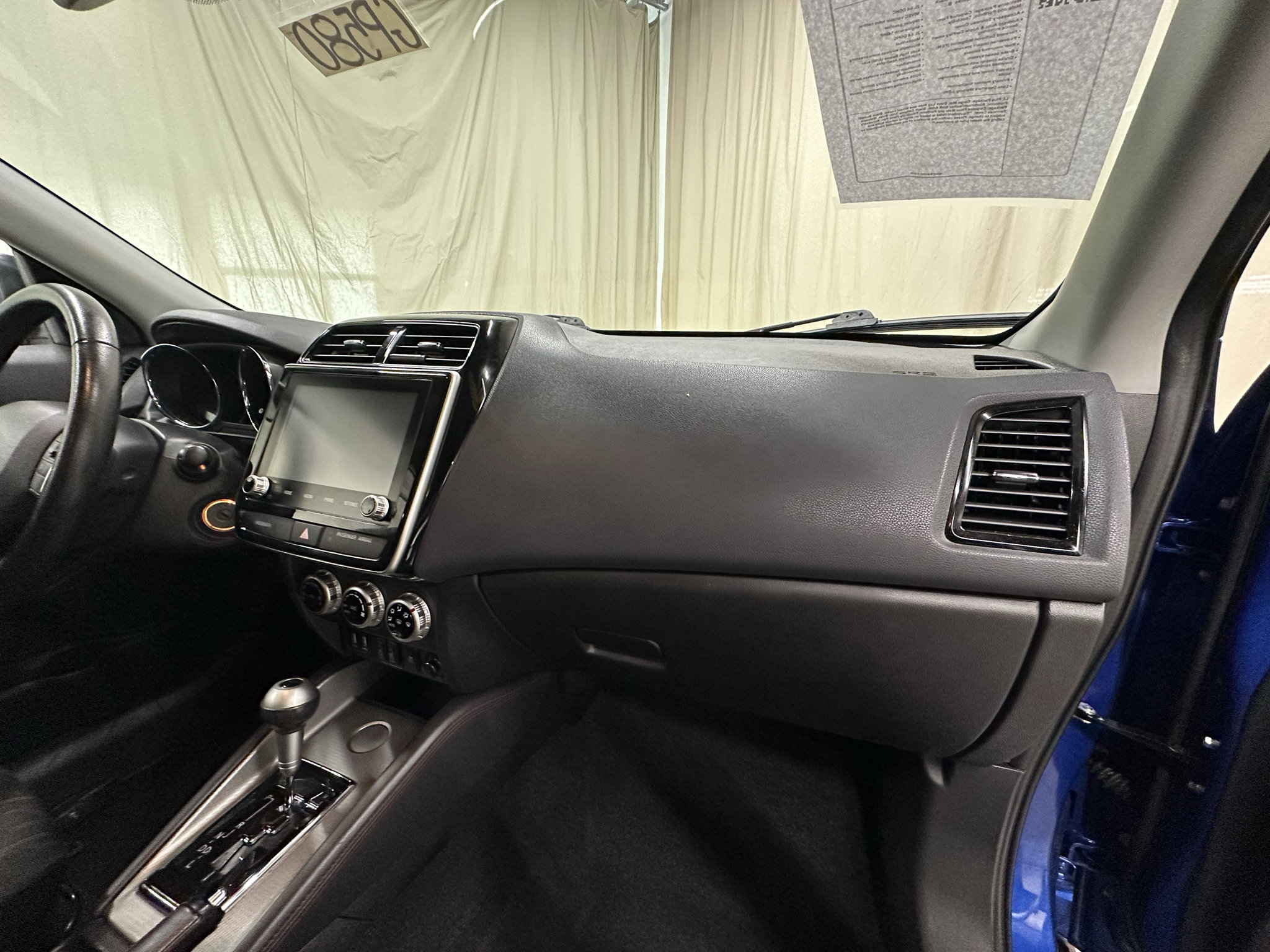 Used 2022 Mitsubishi Outlander Sport LE FWD image 15