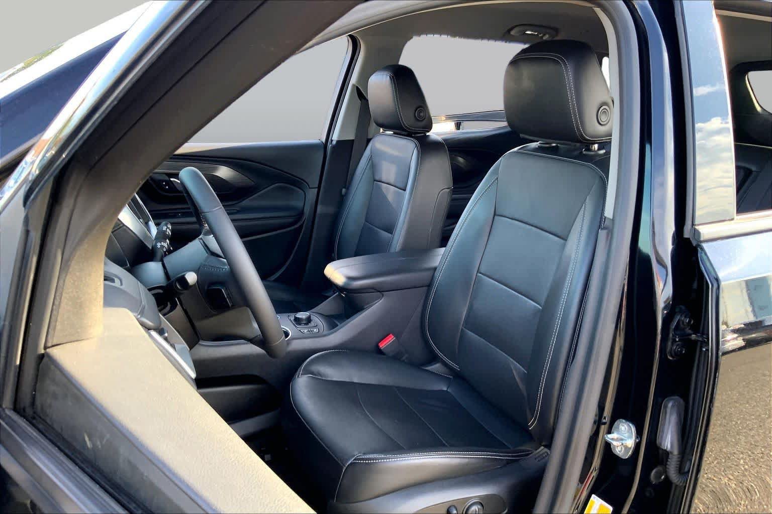 Certified 2022 GMC Terrain SLT AWD/4WD image 9