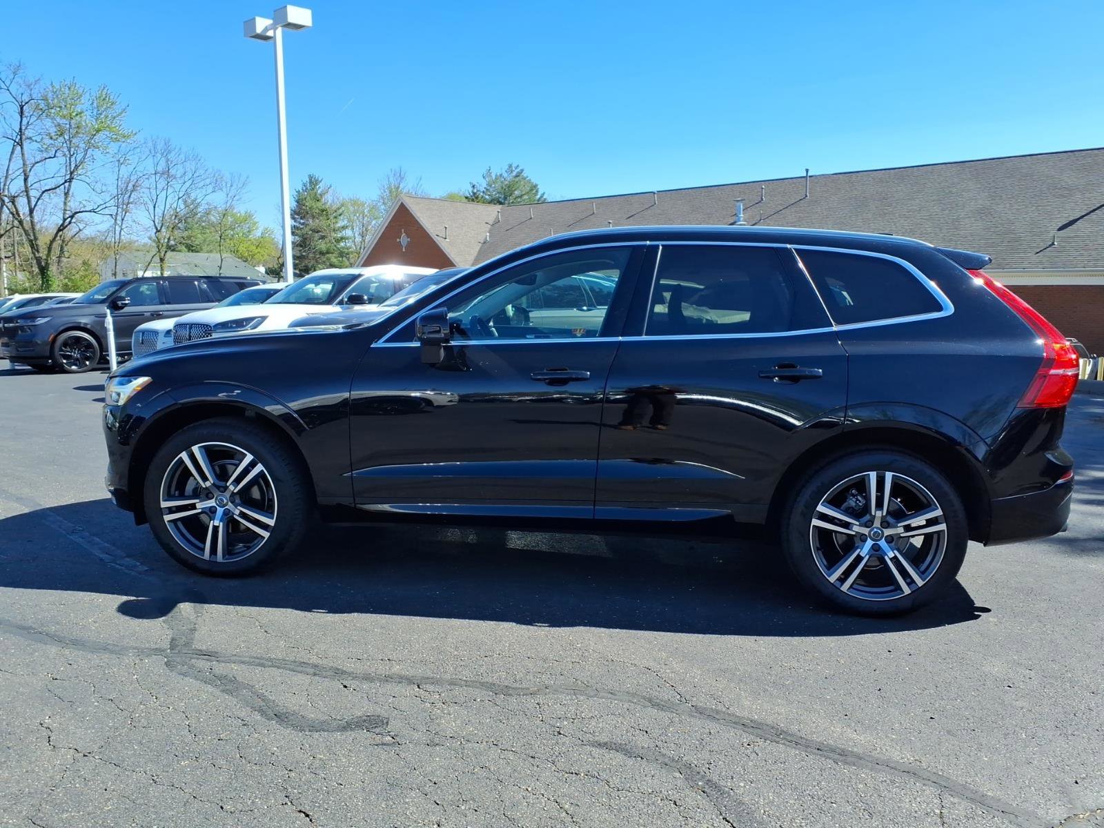 Used 2019 Volvo XC60 T5 Momentum w/ Protection Package Premier image 4