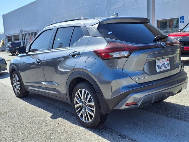 Used 2023 Nissan Kicks SR FWD image 3