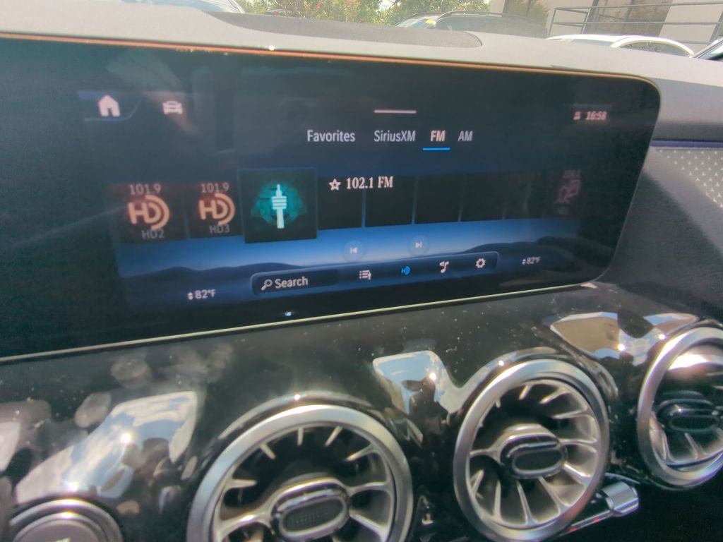 New 2025 Mercedes-Benz GLA 250 image 6