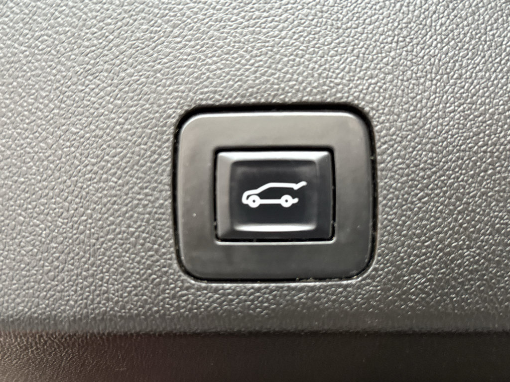 Used 2022 Buick Encore GX Select FWD image 21