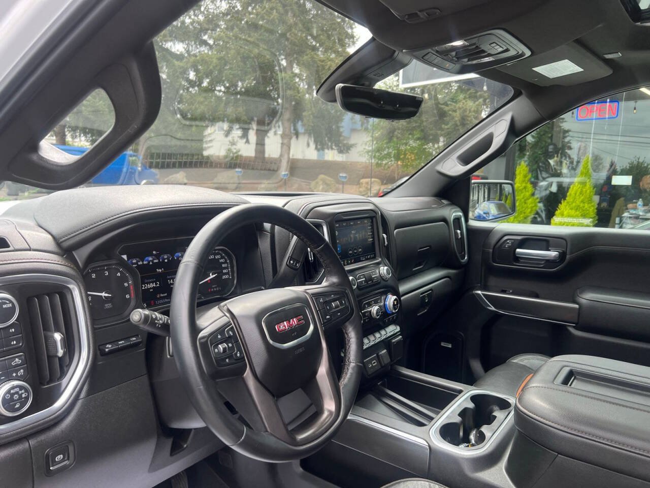 Used 2021 GMC Sierra 1500 AT4 w/ AT4 Carbonpro Edition AWD/4WD image 19