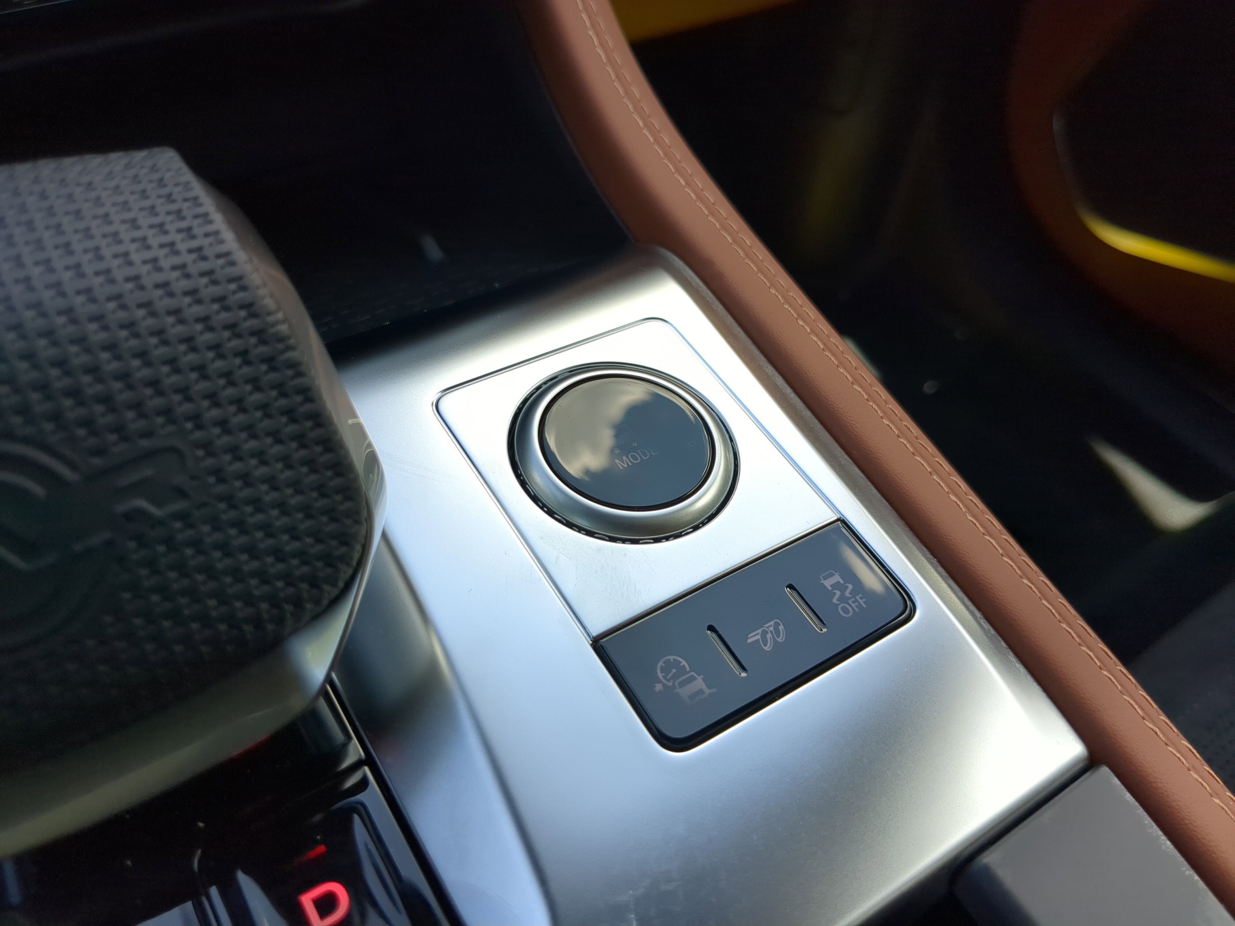 New 2026 Jaguar F-PACE SVR 575 Edition image 26