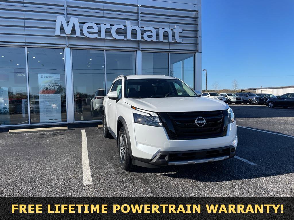 New 2025 Nissan Pathfinder SL image 1