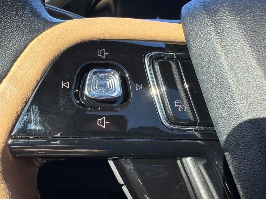 Used 2023 Lincoln Corsair Reserve w/ Equipment Group 201A image 17