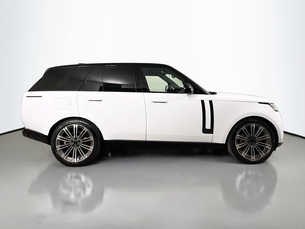New 2026 Land Rover Range Rover SE image 4