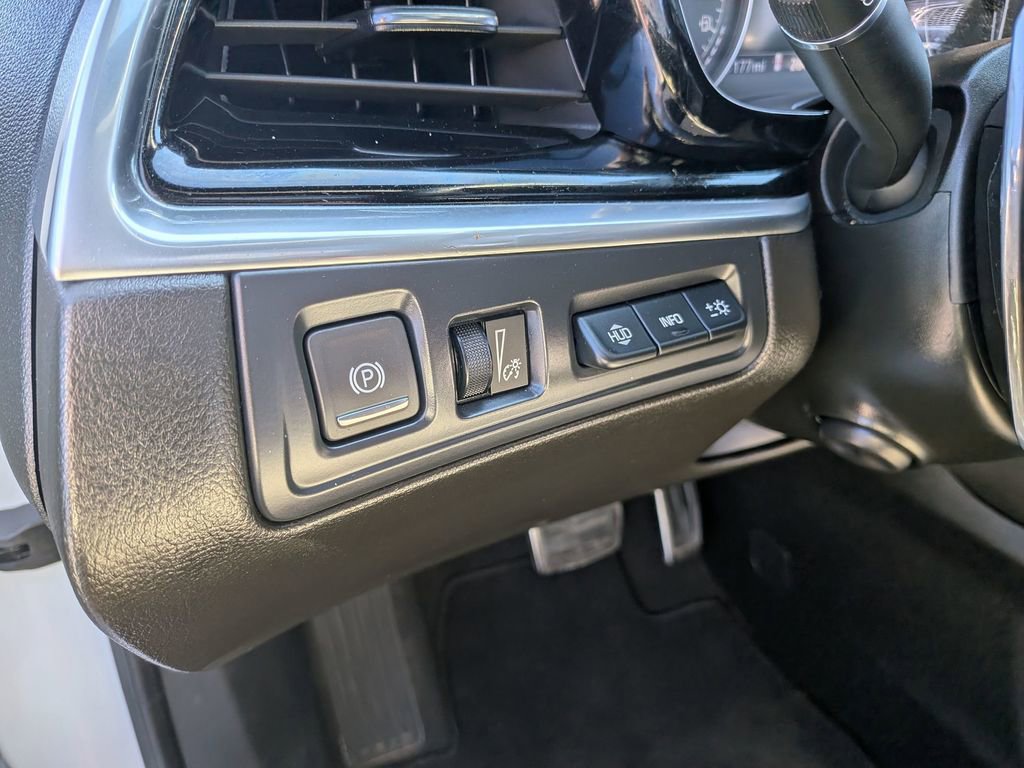 Certified 2024 Cadillac XT6 Sport w/ Technology Package image 15