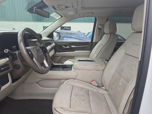Used 2022 GMC Yukon Denali AWD/4WD image 4