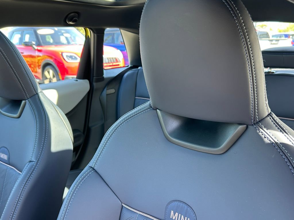 Used 2025 MINI Cooper S FWD image 14