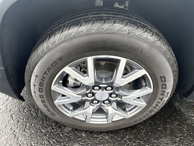 Certified 2023 GMC Acadia SLT image 32