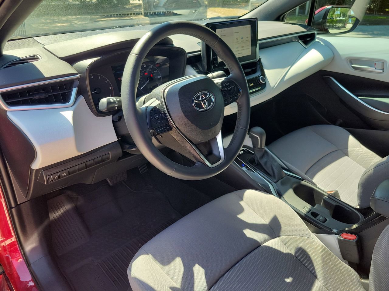 Used 2023 Toyota Corolla SE image 15