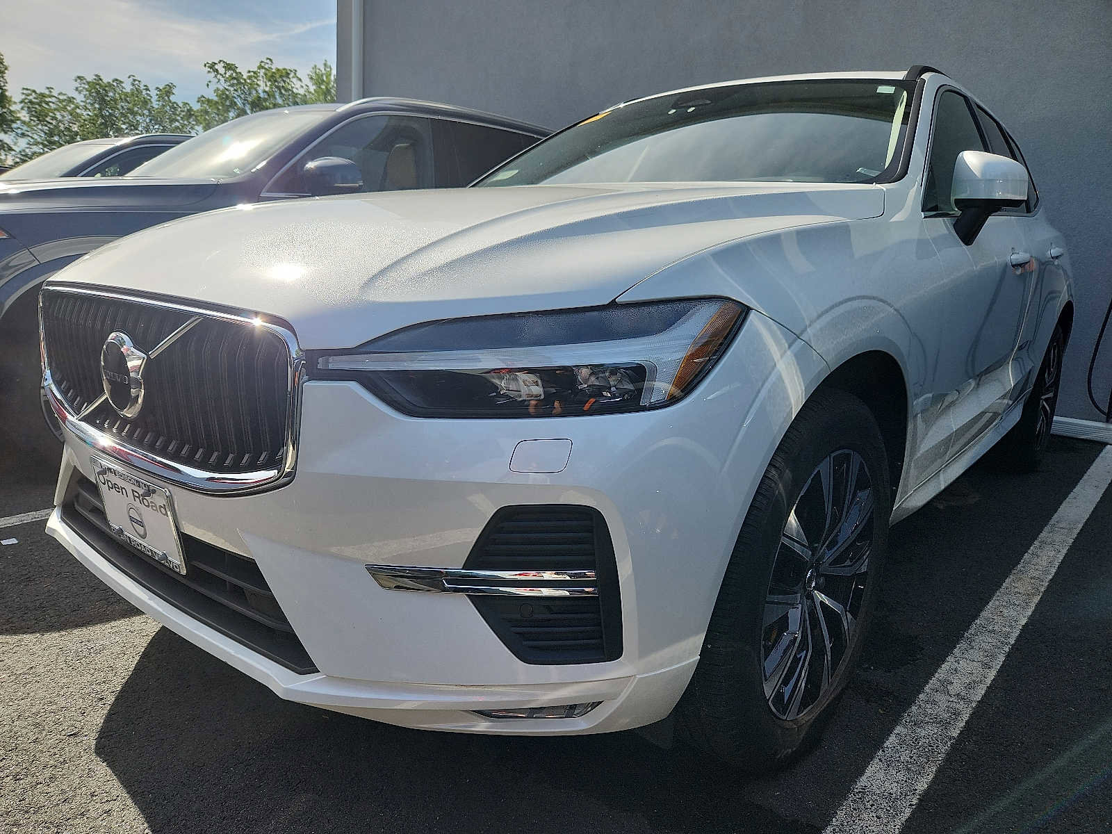 Certified 2023 Volvo XC60 B5 Core w/ Climate Package AWD/4WD image 2