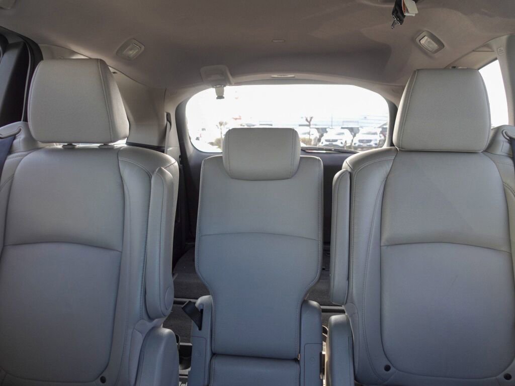 Used 2019 Honda Odyssey EX-L image 16