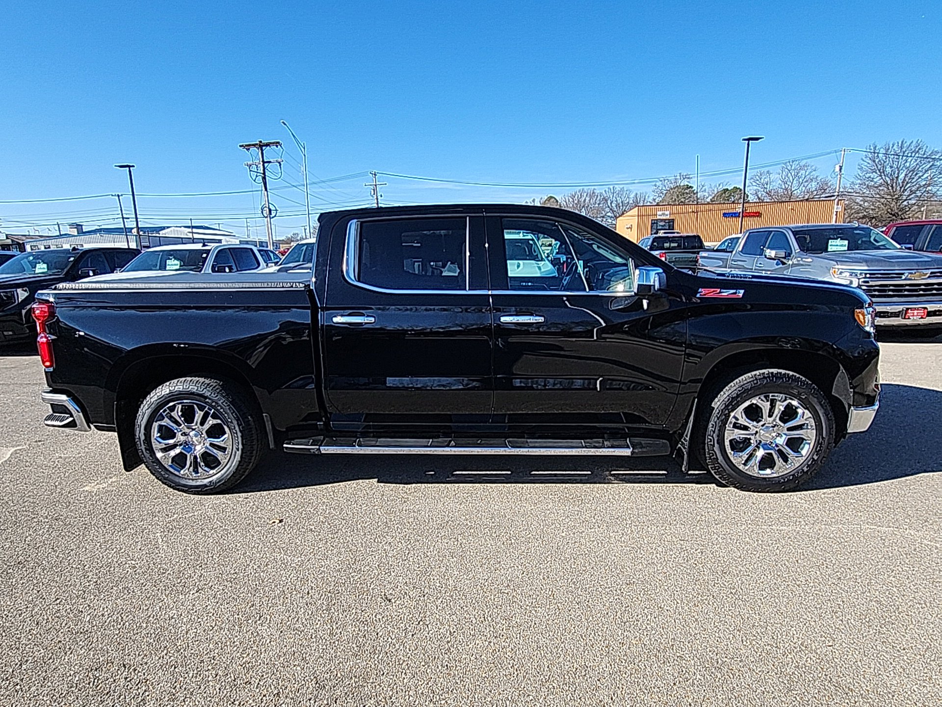 Used 2023 Chevrolet Silverado 1500 LTZ image 11