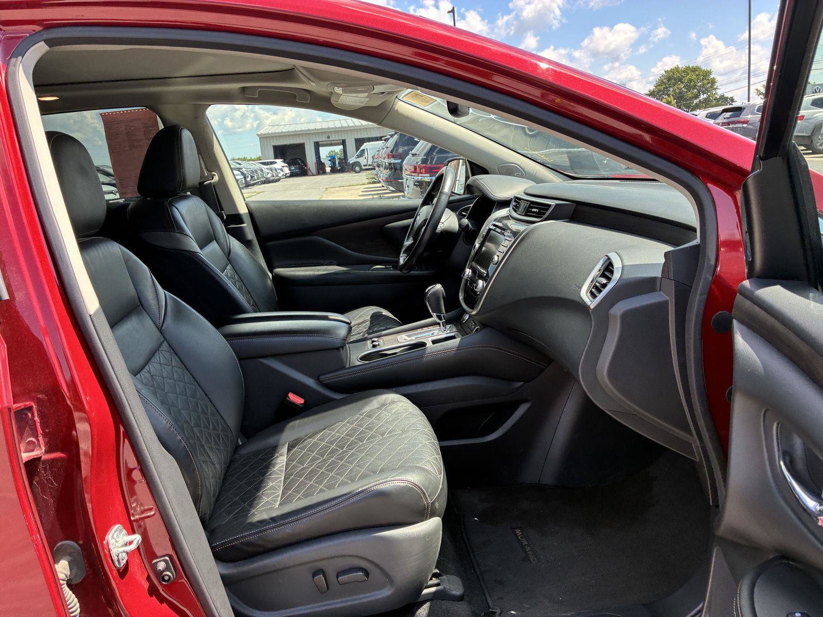Used 2023 Nissan Murano Platinum AWD/4WD image 16