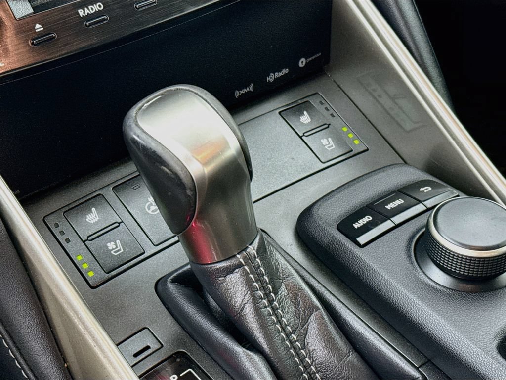 Used 2017 Lexus IS 300 AWD image 22