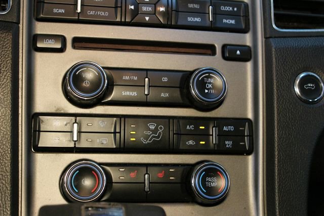 Used 2012 Ford Taurus SEL FWD image 22