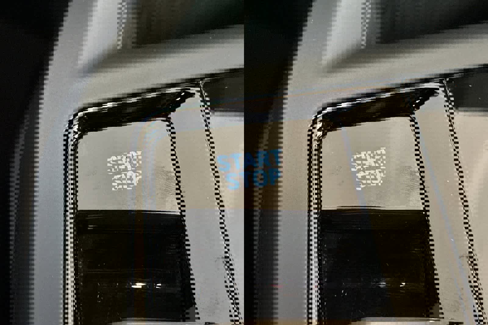 Used 2024 BMW iX xDrive50 w/ Sport Package image 23