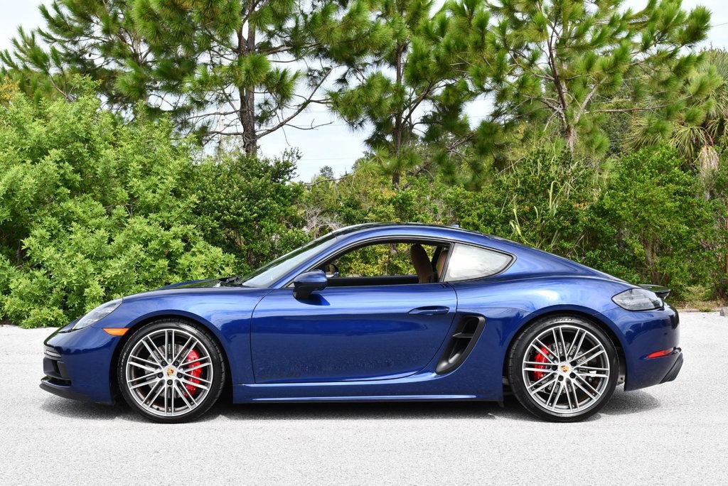 Used 2022 Porsche 718 Cayman GTS RWD image 21