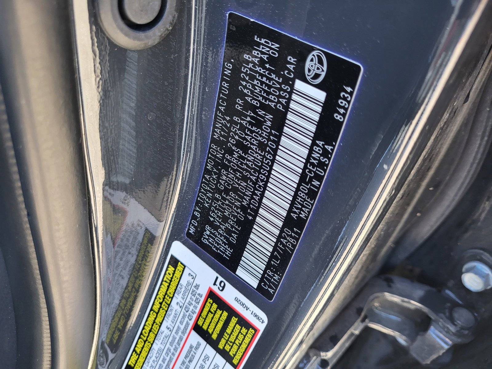 Used 2025 Toyota Camry LE image 25