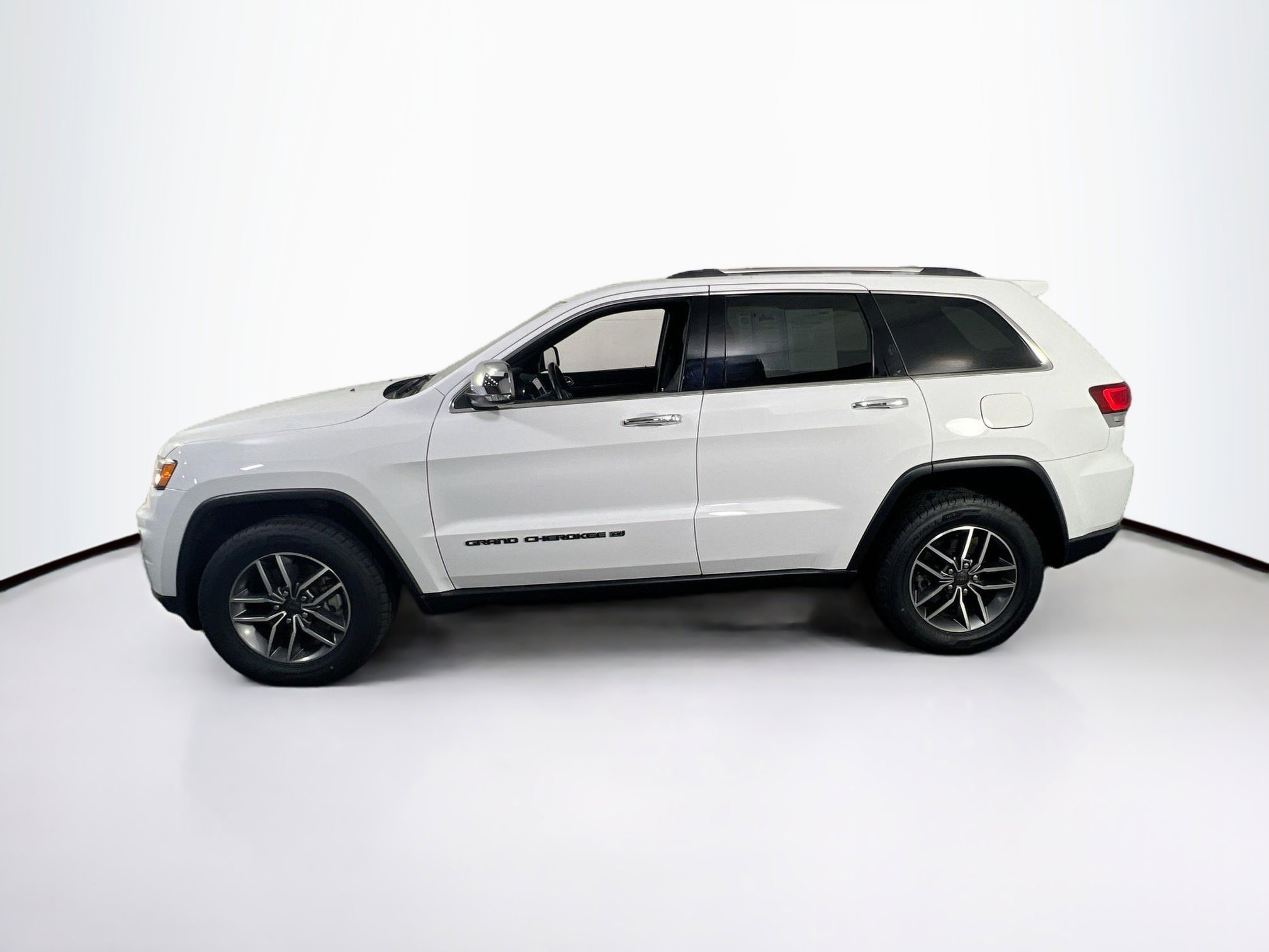 Used 2022 Jeep Grand Cherokee Limited image 8