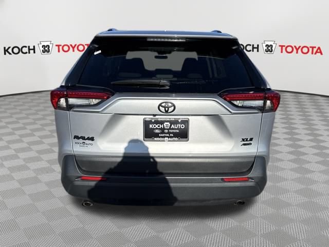 Used 2024 Toyota RAV4 XLE image 6