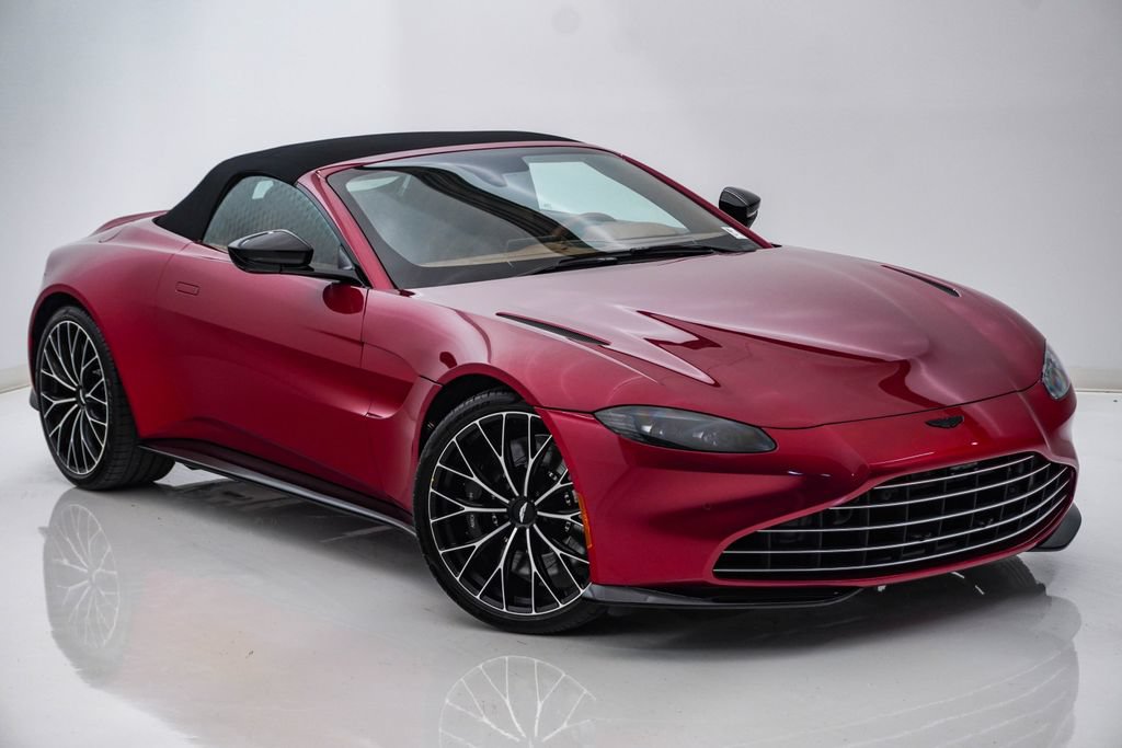 Used 2023 Aston Martin V8 Vantage Roadster RWD image 7