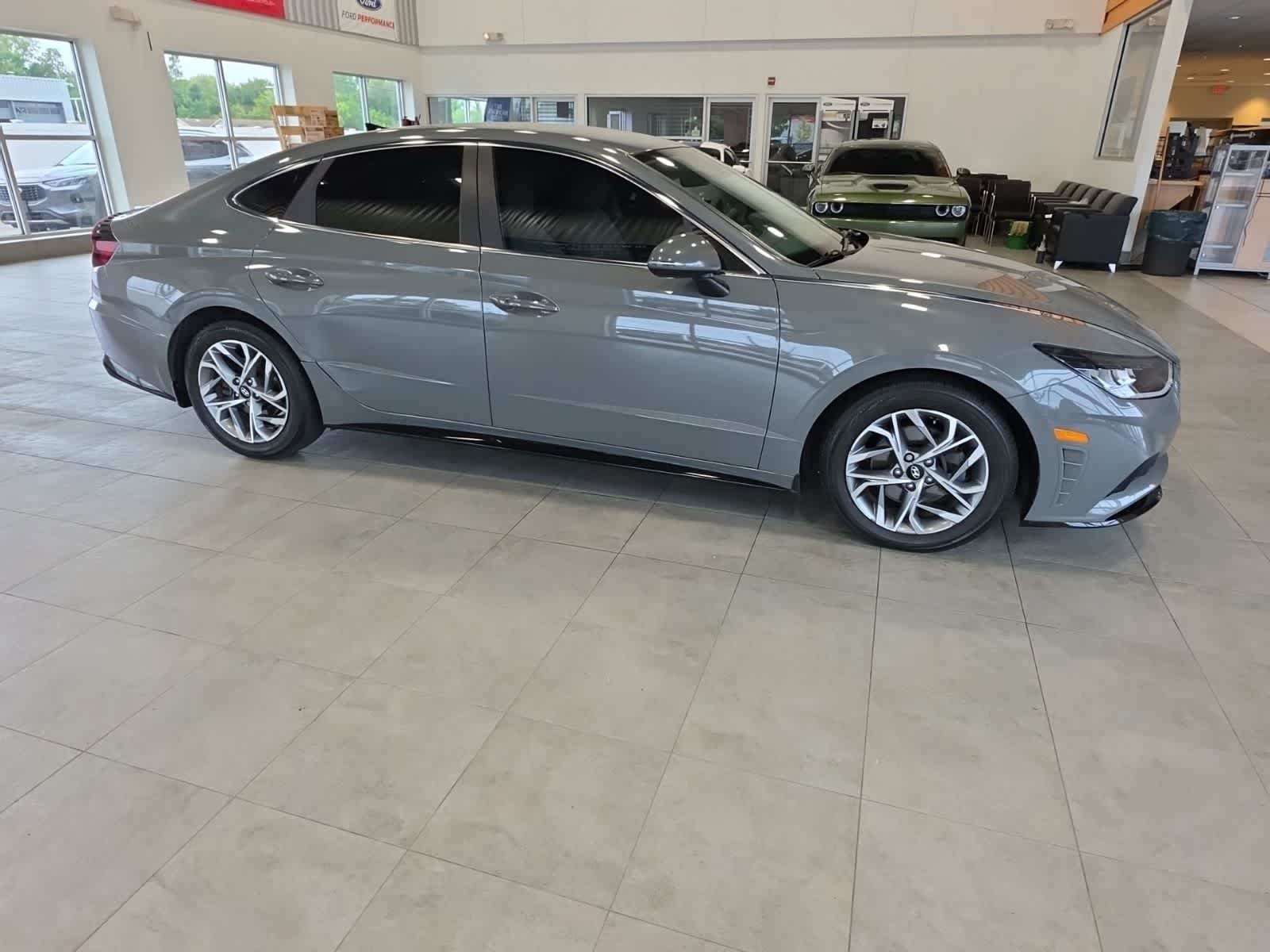 Used 2023 Hyundai Sonata SEL FWD image 5