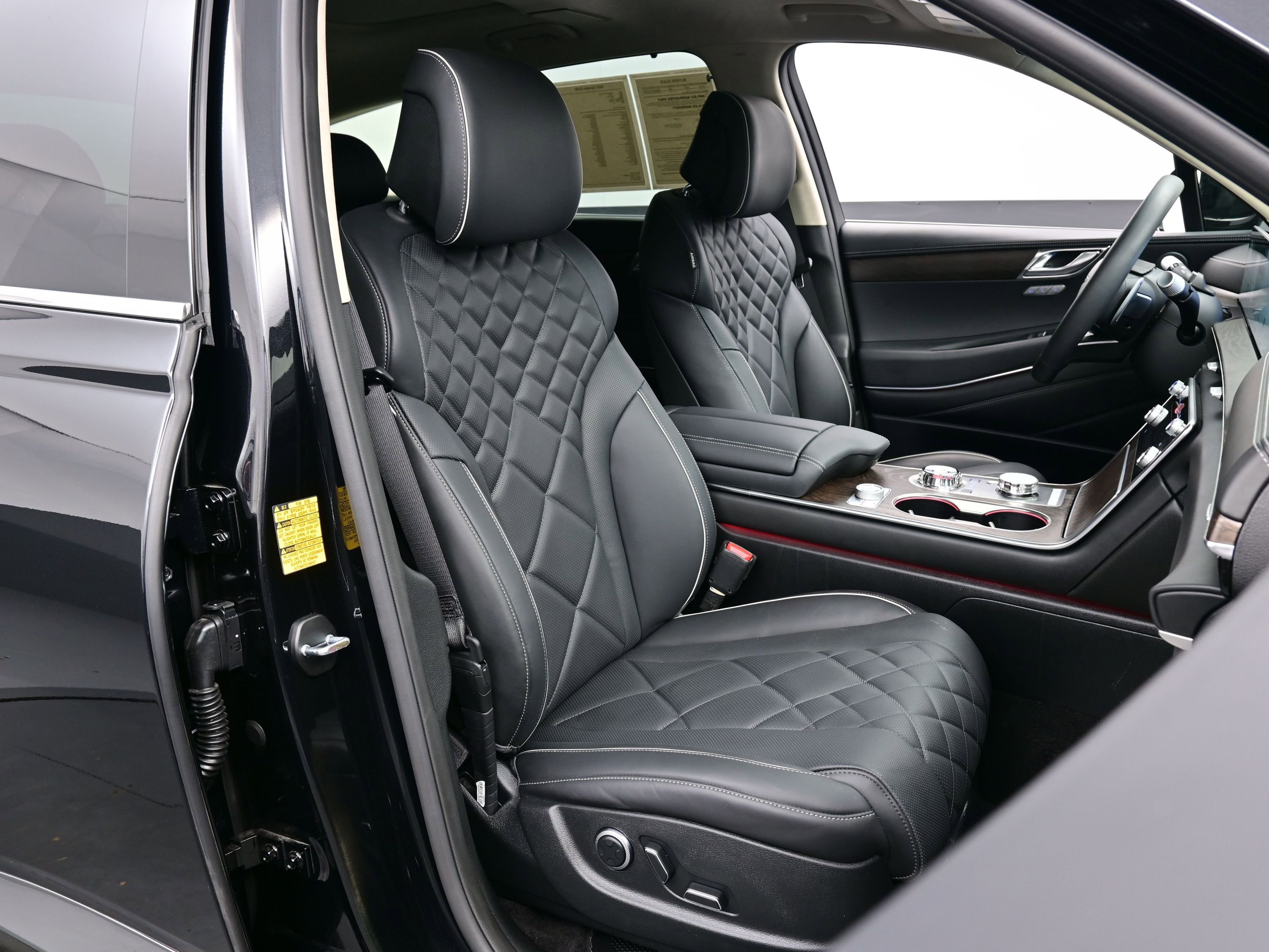 Certified 2025 Genesis GV80 3.5T Prestige image 14