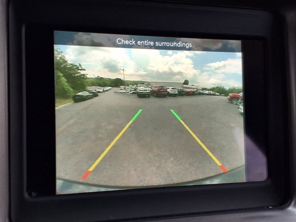 Used 2021 Dodge Charger SXT w/ Blacktop Package image 18