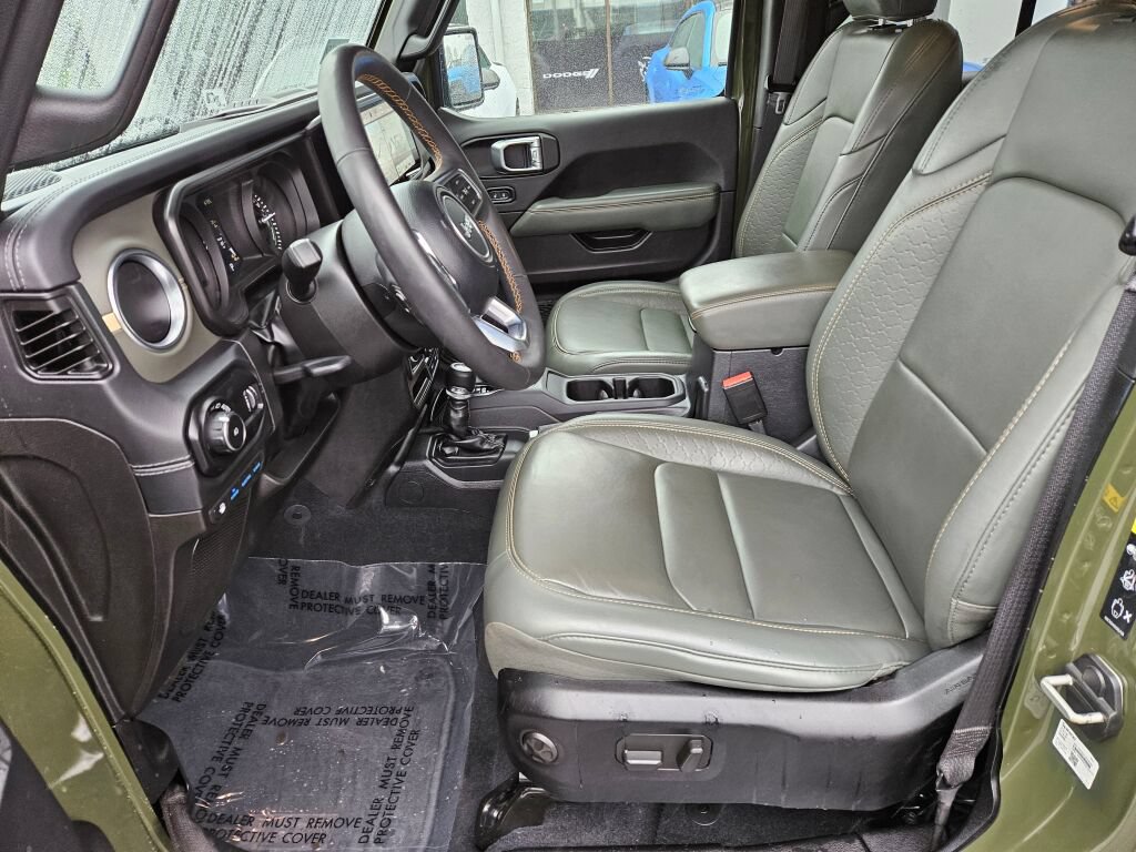 Used 2024 Jeep Wrangler High Altitude AWD/4WD image 18