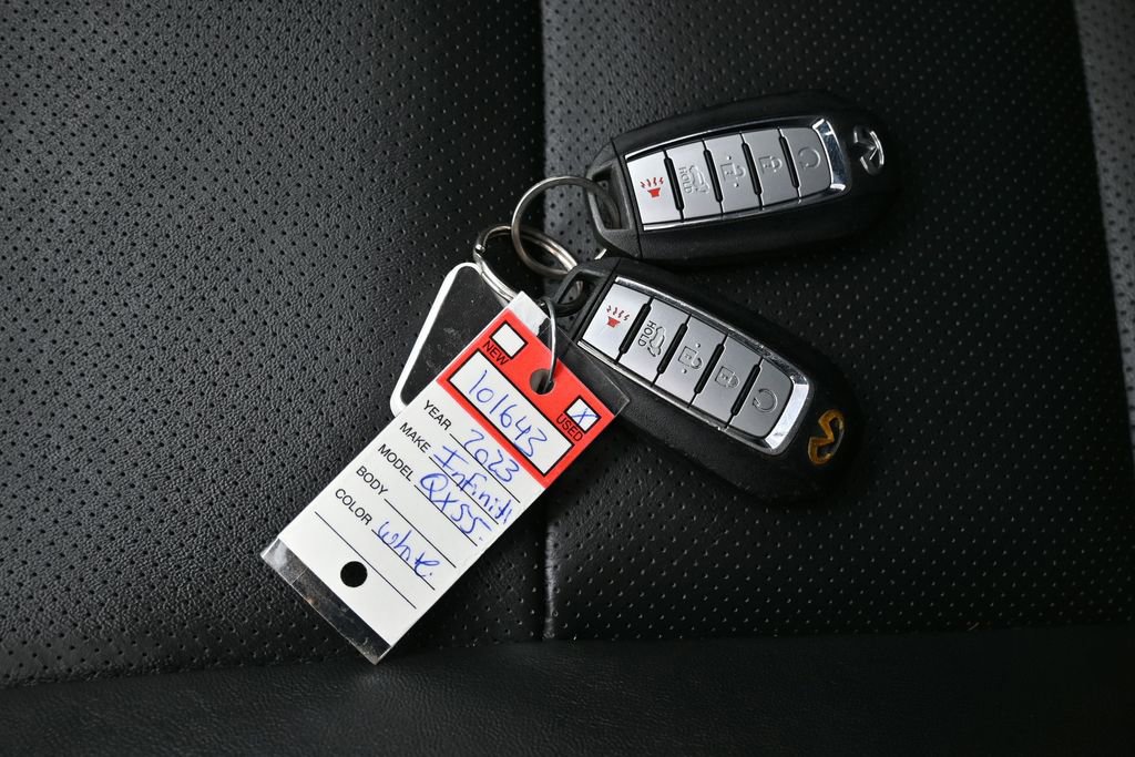 Used 2023 INFINITI QX55 Luxe w/ Cargo Package AWD/4WD image 31