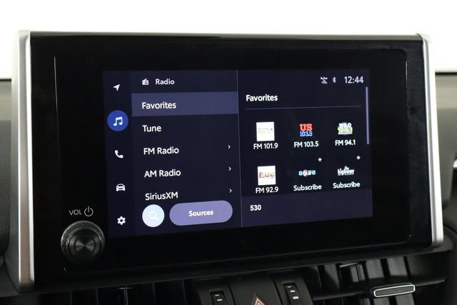 Used 2023 Toyota RAV4 XLE Premium FWD image 30