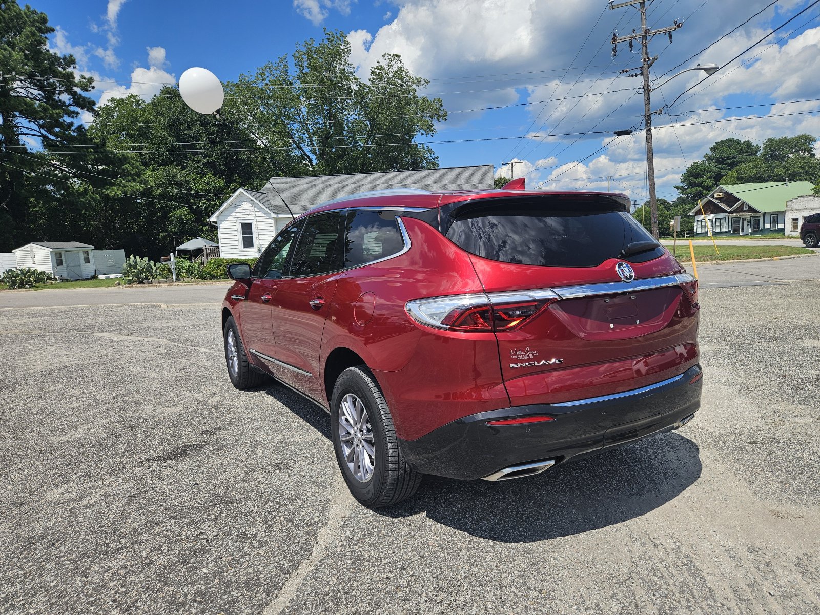 Used 2023 Buick Enclave Essence FWD image 7