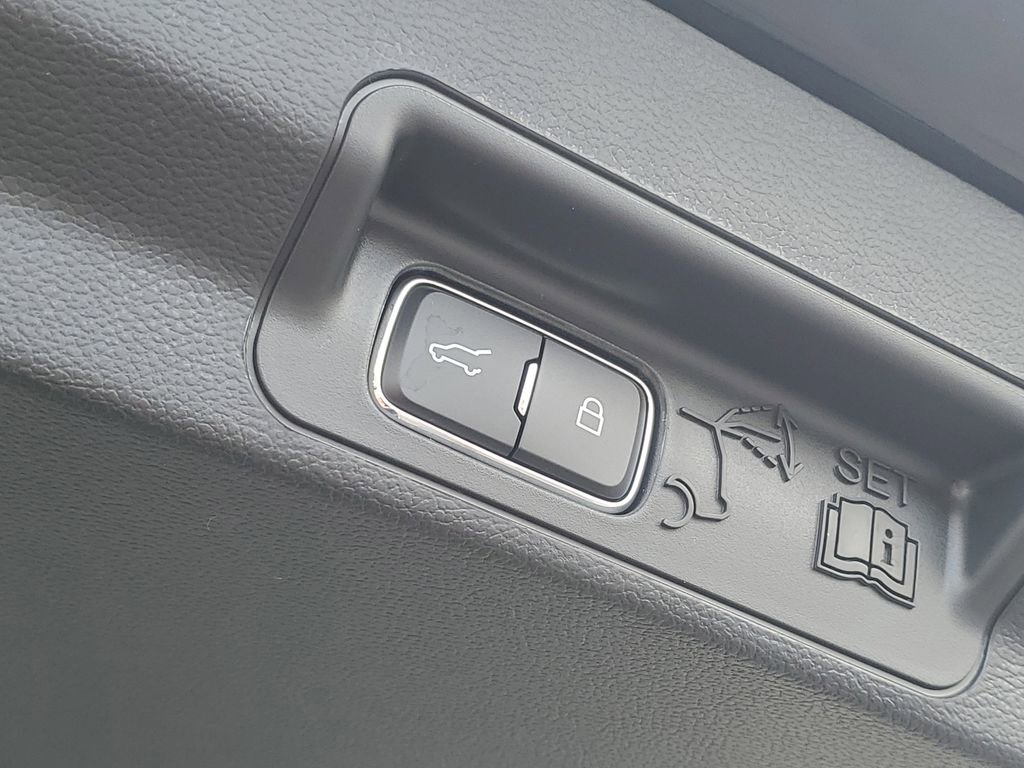 New 2026 Ford Explorer Active AWD/4WD image 32