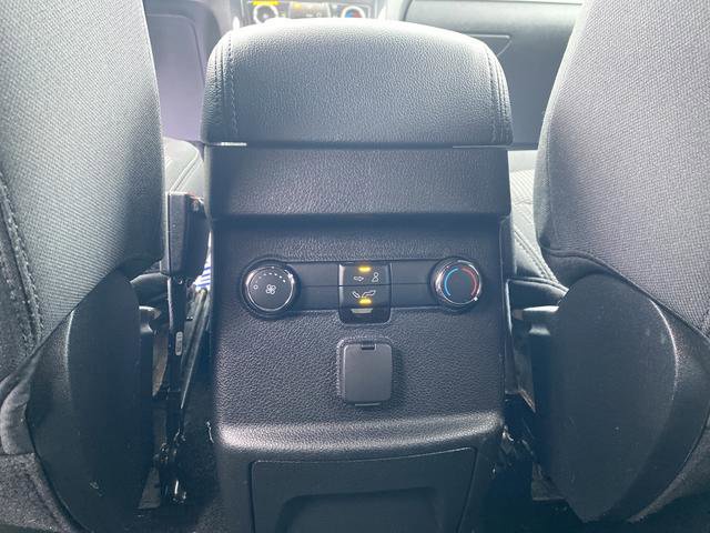 Used 2018 Ford Explorer XLT image 29