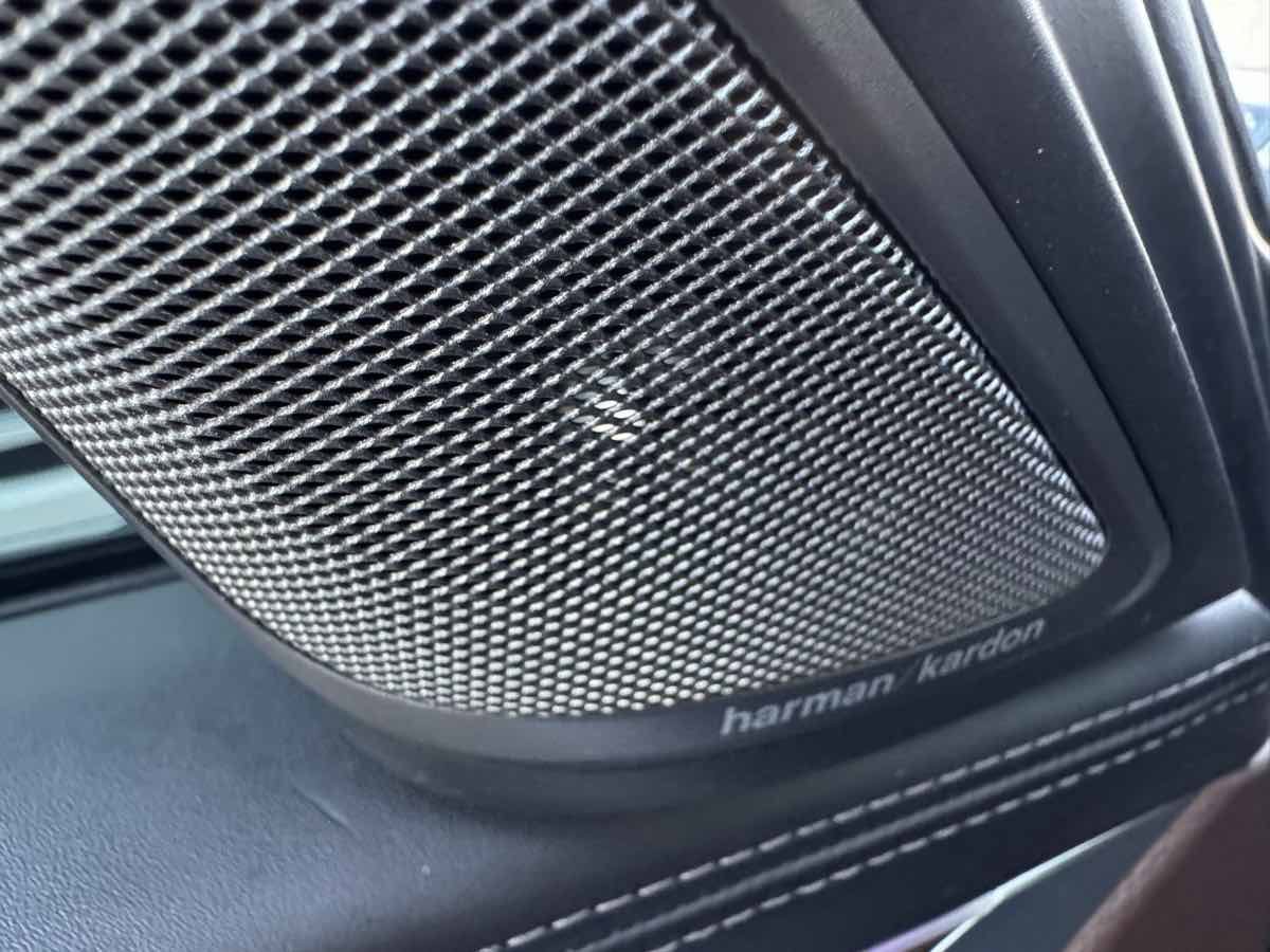 Used 2019 BMW 740i w/ Executive Package image 26