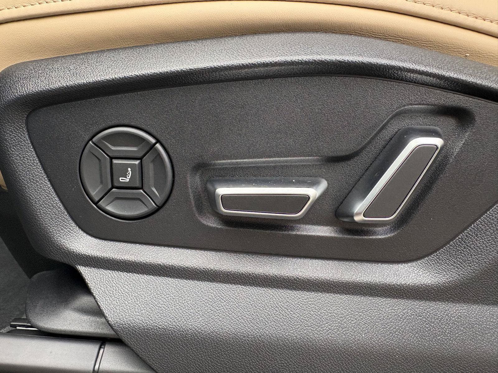 New 2026 Audi Q8 Prestige AWD/4WD image 11