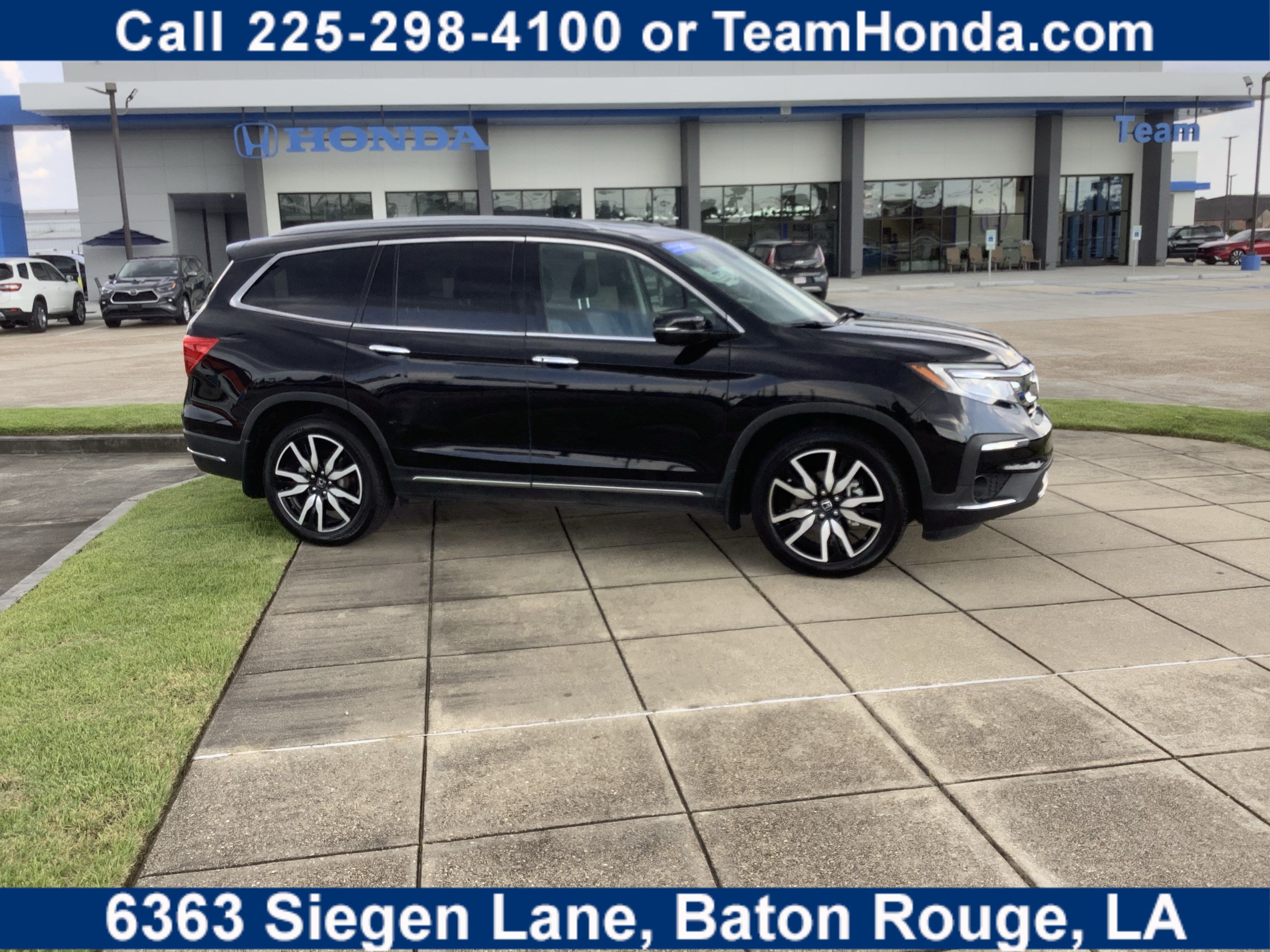 Certified 2022 Honda Pilot Touring image 1