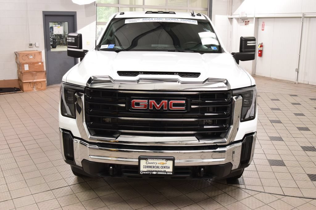 Used 2024 GMC Sierra 3500 Pro w/ Convenience Package AWD/4WD image 2
