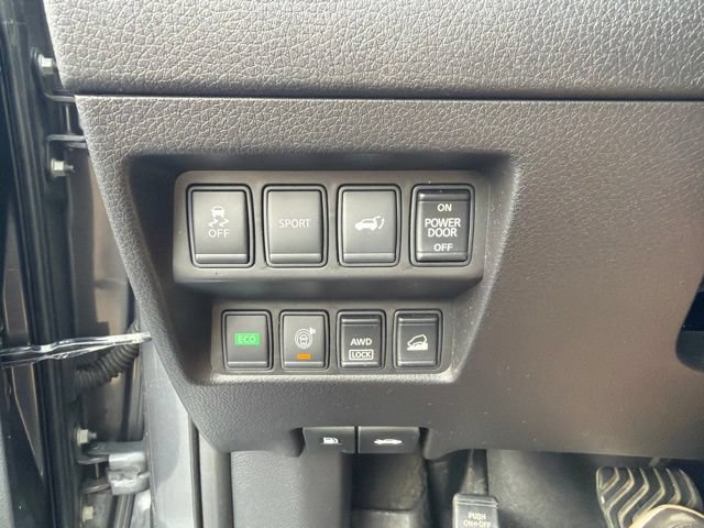 Used 2016 Nissan Rogue SL w/ SL Premium Package AWD/4WD image 10