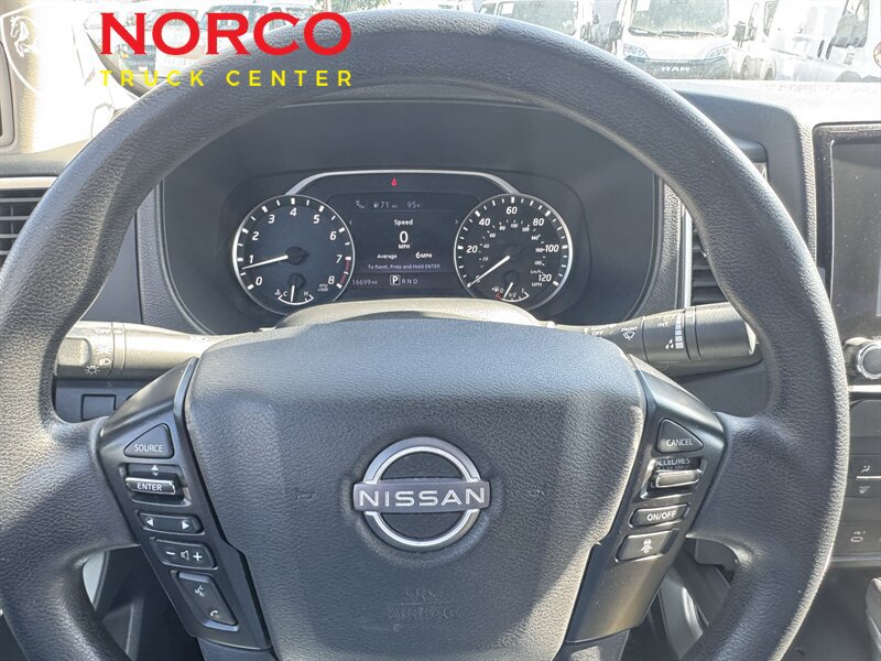 Used 2023 Nissan Frontier SV w/ Technology Package RWD image 20