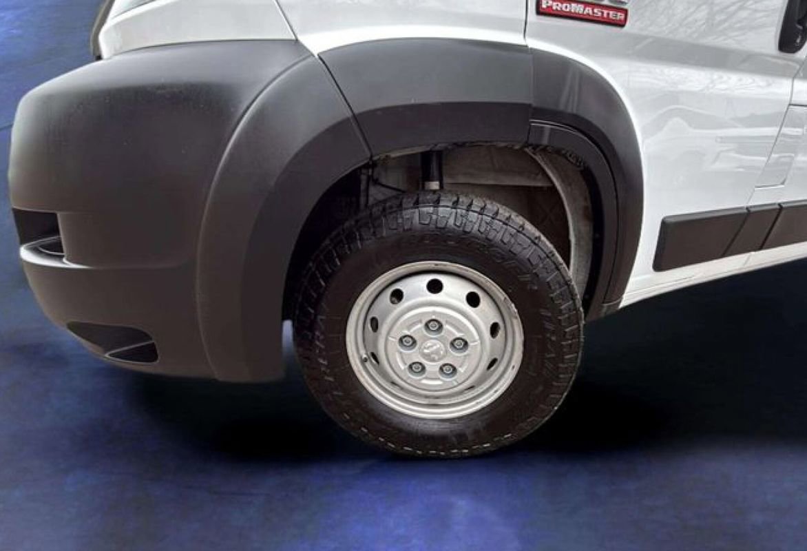 Used 2019 RAM ProMaster 2500 w/ Interior Convenience Group image 18