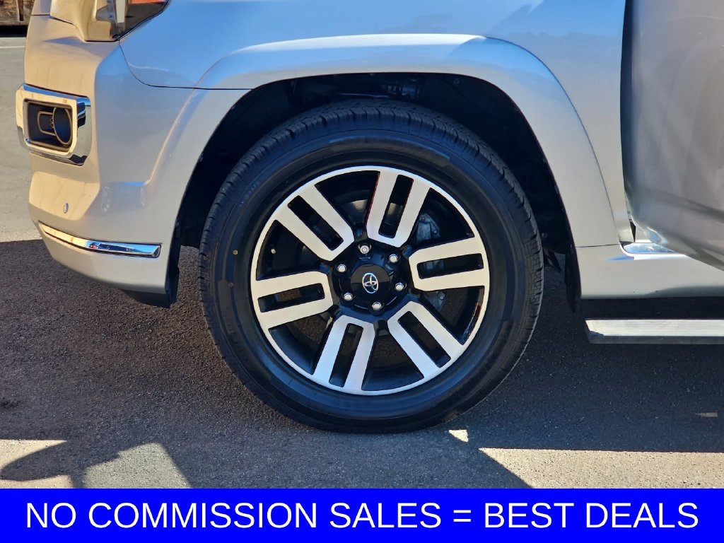 Used 2022 Toyota 4Runner Limited AWD/4WD image 35