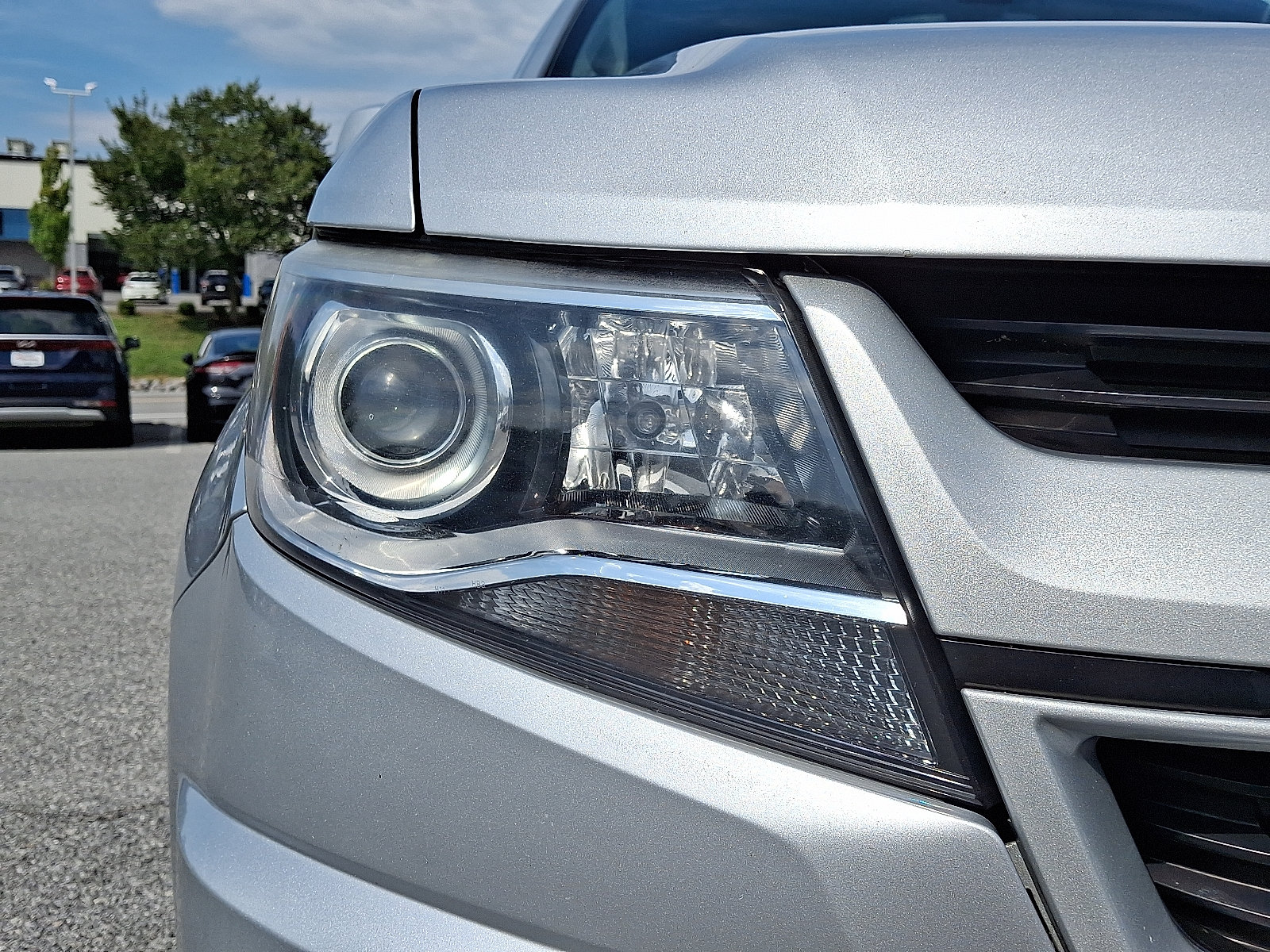 Used 2019 Chevrolet Colorado Z71 AWD/4WD image 9